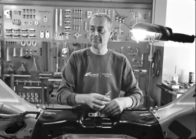 Fabrizio, lattoniere della Carrozzeria Piacenti di Spoleto