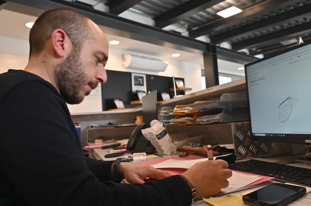 Michele dell’accettazione e gestione fornitori della Carrozzeria Piacenti a Spoleto in Umbria